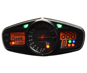 Suzuki_GSR600_dashboard-cluster-cockpit