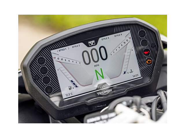 Triumph Street Triple 765 dash